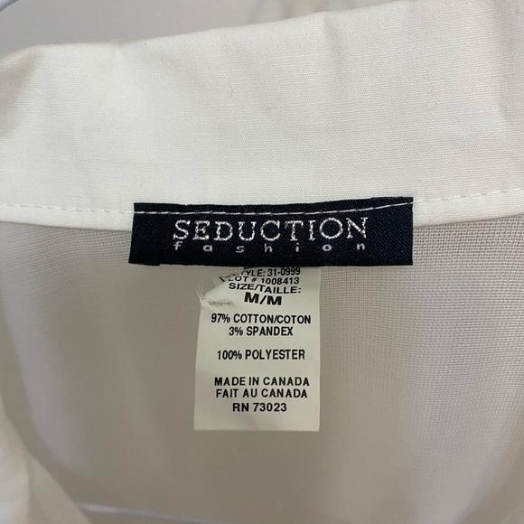 White sweetheart neckline button up top - Picture 3 of 4